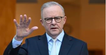 ​​​​​​​Australian prime minister names new Cabinet that drops Israel critic