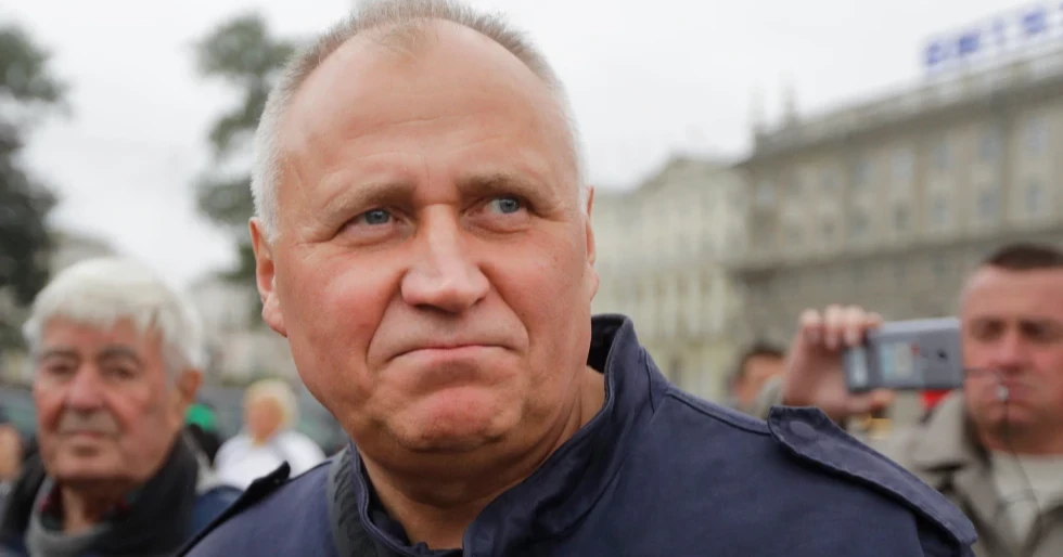 Belarusian politician Mikola Statkevich returned to prison after resisting forced exile