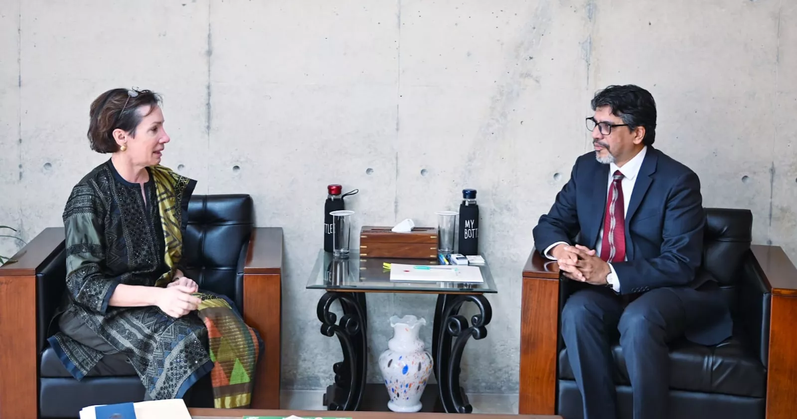 Interim govt committed to holding credible elections: FS tells US envoy