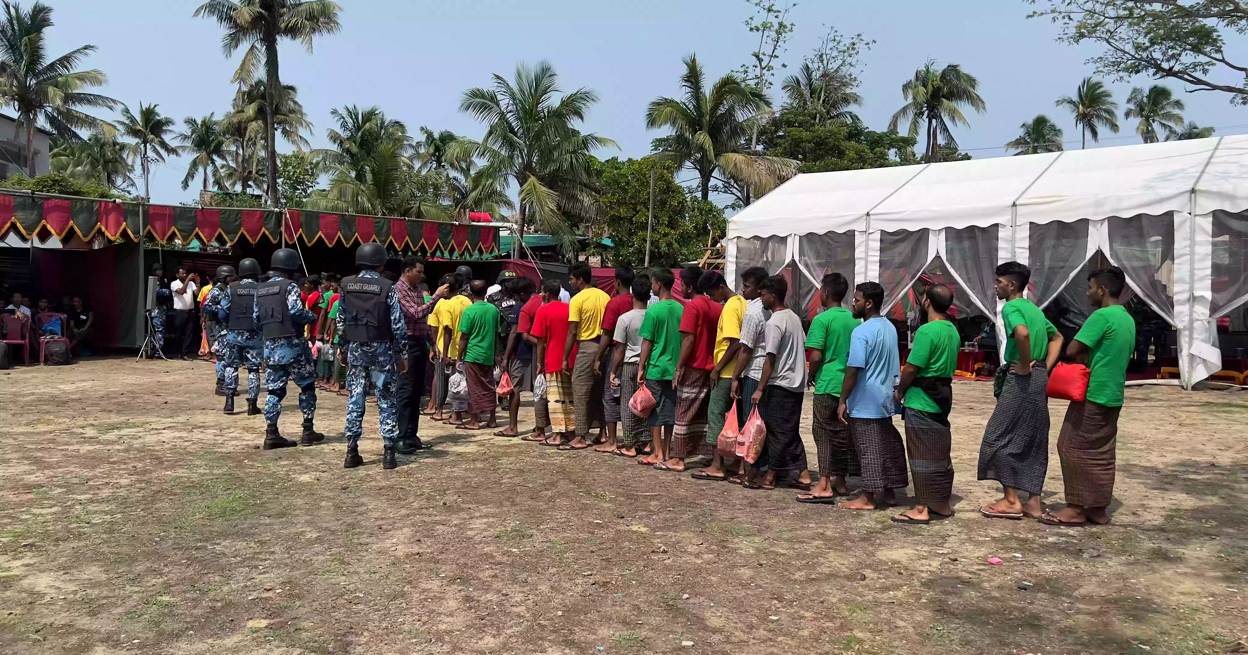 45 Bangladeshi nationals return home from Myanmar