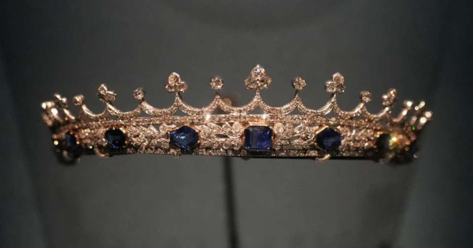 Paris showcases royal jewels as city still reels from Louvre heist