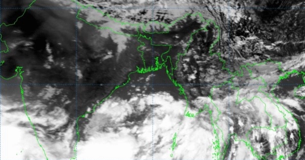 Low over Westcentral Bay intensified into well-marked low