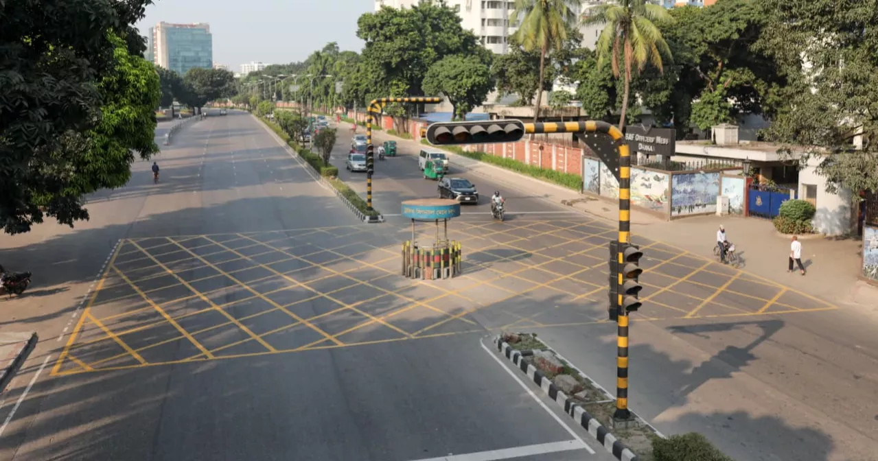 Light traffic makes Dhaka dwellers’ commute a breeze