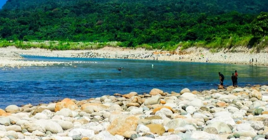 Heavy rain turns Sylhet region risky for tourists; Sada Pathor site closed