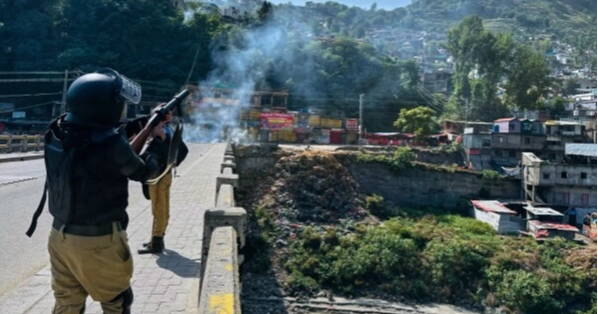 Pakistan opens talks with Kashmir protesters as PM calls for calm after deadly clashes