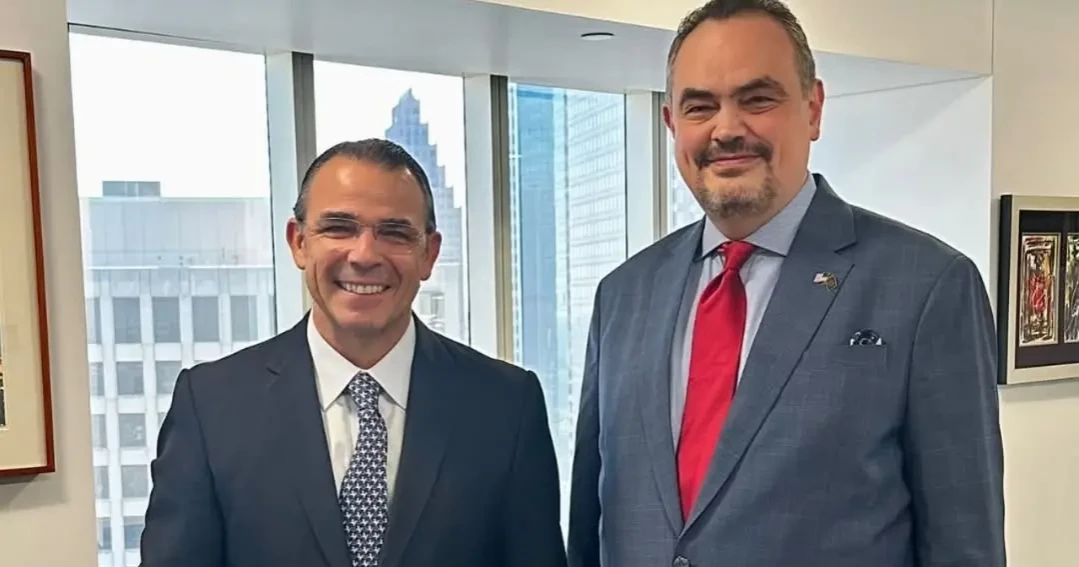 US envoy meets presidents of Chevron, Excelerate Energy