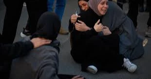 US-Iran tensions deepen amid blockade, threats; Pakistan pushes for fresh talks