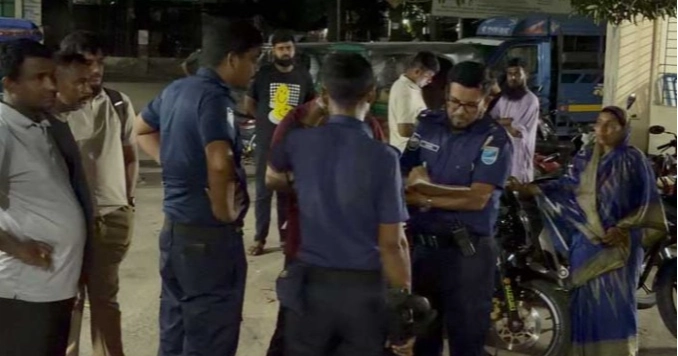 Manager of sand quarry in Manikganj shot, hacked to death