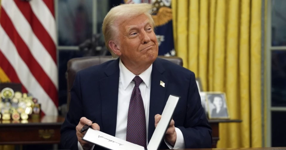 Trump says 25% tariffs on Canada and Mexico coming on Feb. 1 as he signs several orders on economy