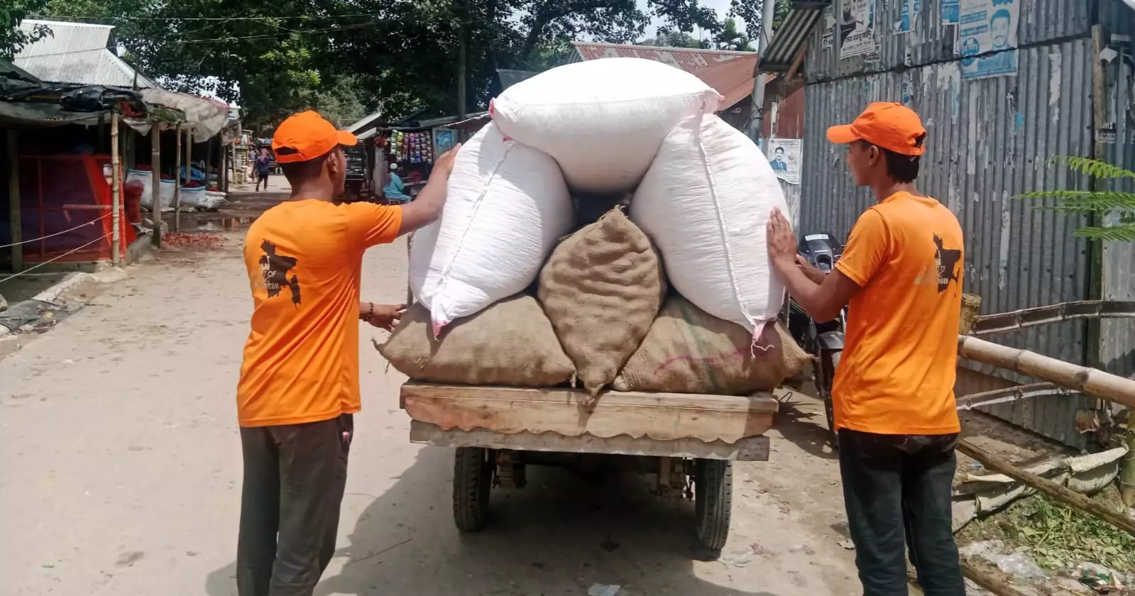 OBHIZATRIK  launches national volunteer network to reach remote flood-hit communities