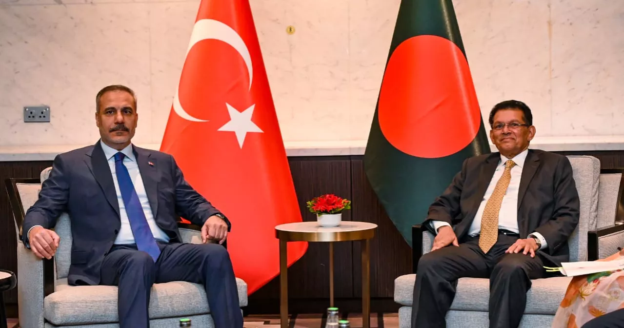 Bangladesh to continue role in global peace: FM