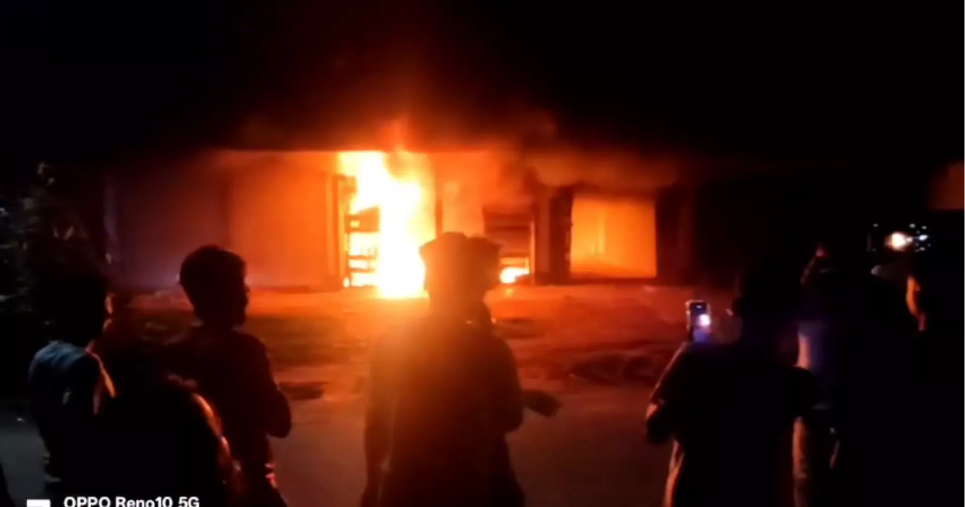 Youth killed in TCB warehouse fire in Chapainawabganj