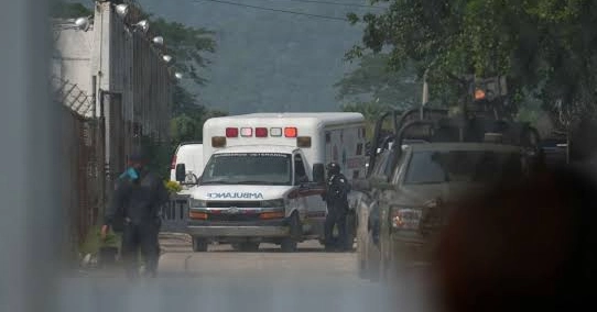 10 killed in Mexico prison brawl