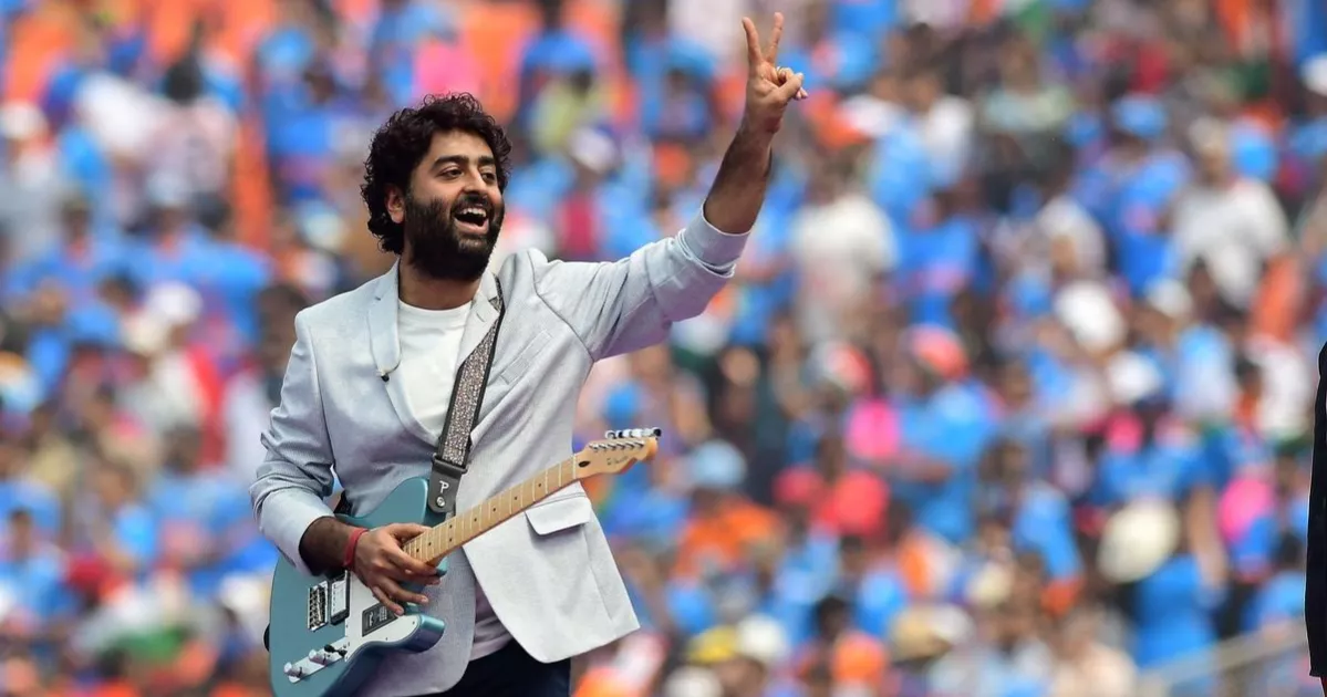Arijit Singh addresses fans after stepping away from playback singing