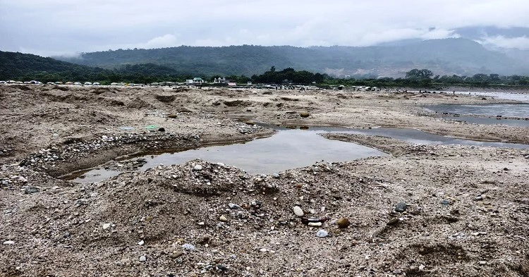 UP chairman held over stone theft from Sada Pathor in Sylhet