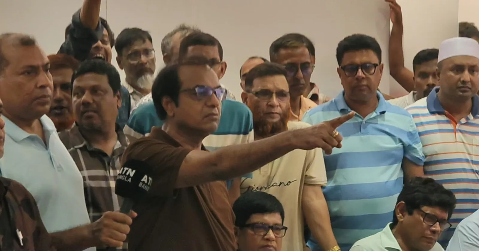 Dhaka WASA employees protest colleague’s death, allege management's negligence