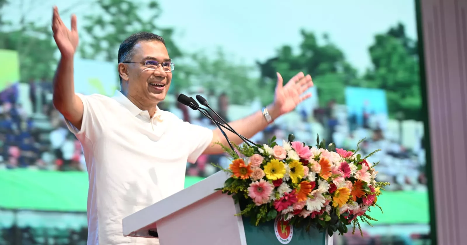 PM tells youngsters to prepare for future responsibilities through education and sports