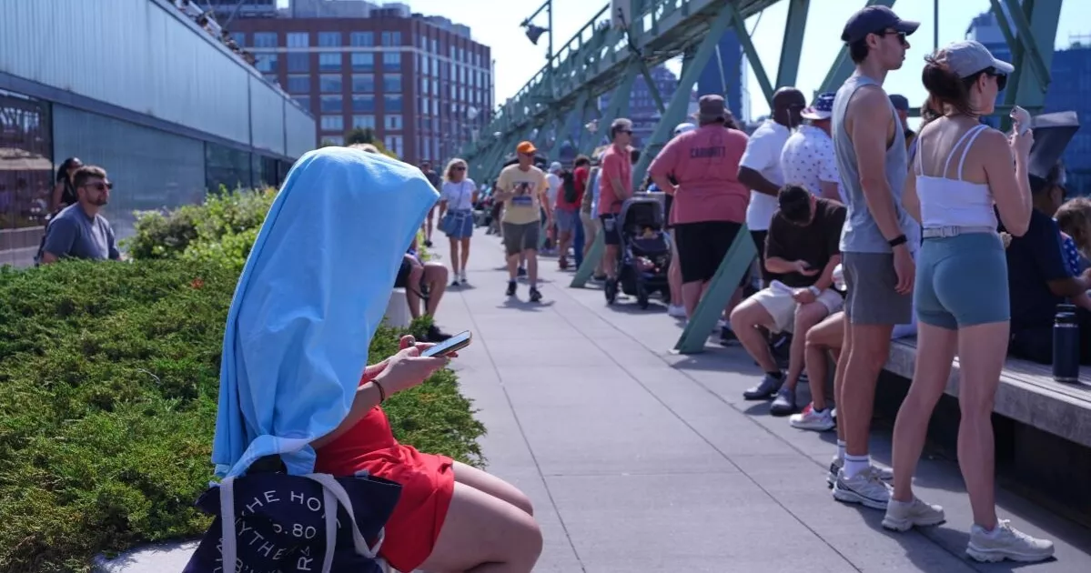 3 children die in Wisconsin boat accident as storms, heat disrupt US holiday weekend