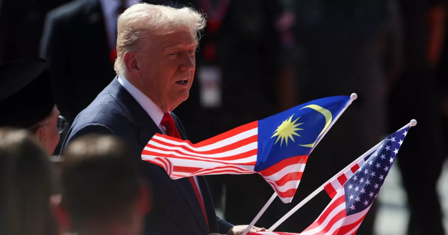 Trump attends Thailand-Cambodia ceasefire signing during Malaysia visit