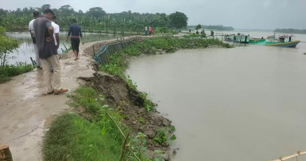 10 Khulna villages face flood threat as Atai River embankment weakens