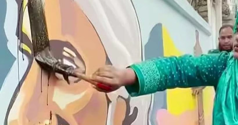 4 taken into DB custody for smearing ink on Rabindranath graffiti