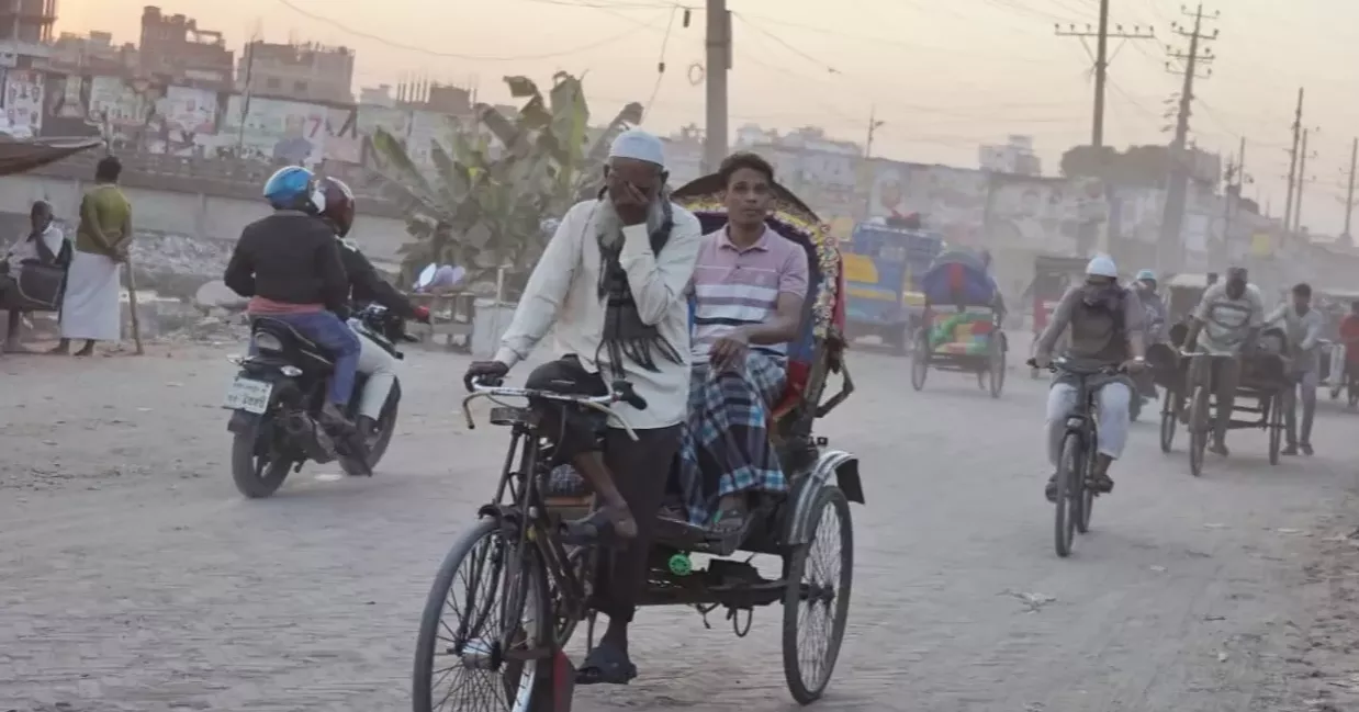 Dhaka's air quality turns `unhealthy for sensitive groups’