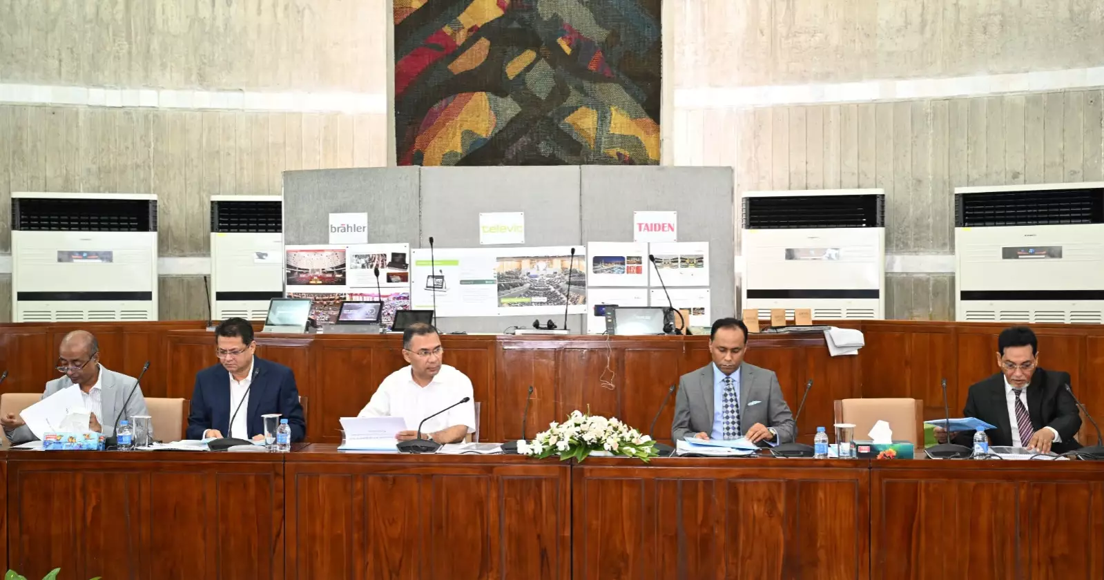 PM reviews proposal for replacing Parliament’s sound system