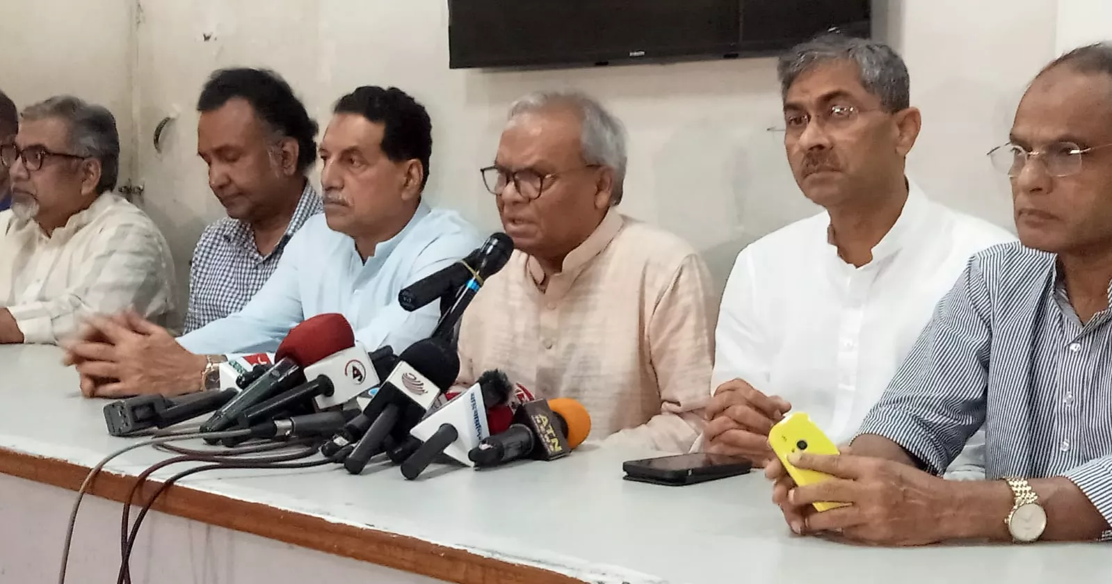 BNP announces nationwide doa mahfil Sunday to pray for Khaleda’s quick recovery