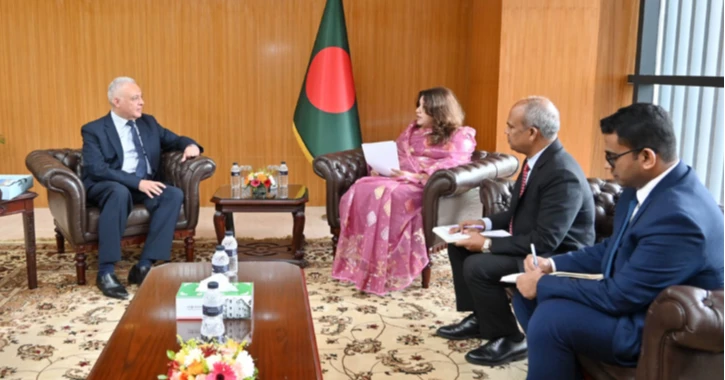 Egyptian envoy calls on State Minister Shama Obaed
