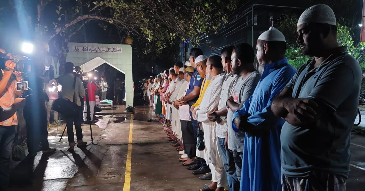 'Lalon Queen' Farida Parveen laid to rest beside her parents