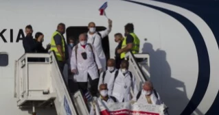 Trump orders review to toughen US policy on Cuba