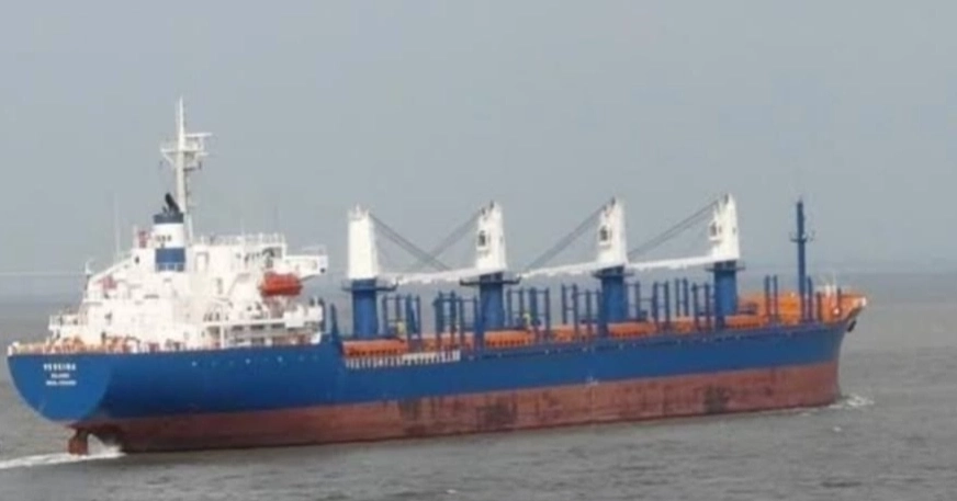 Four foreign commercial ships dock simultaneously at Mongla Port