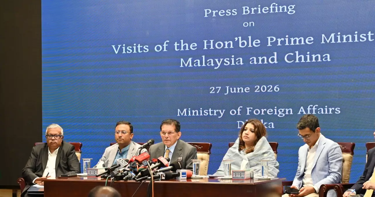 Bangladesh no longer travels abroad with begging bag: FM