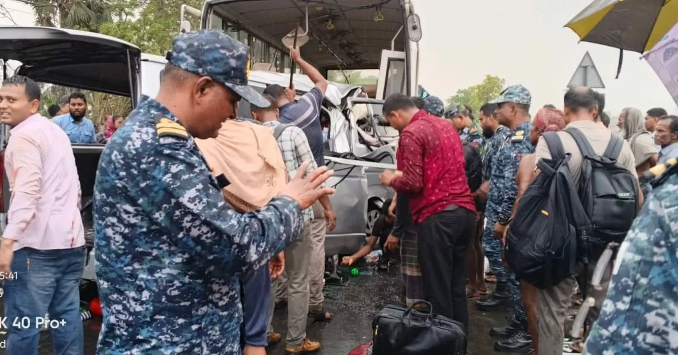 Jamaat leader mourns victims of Bagerhat road crash