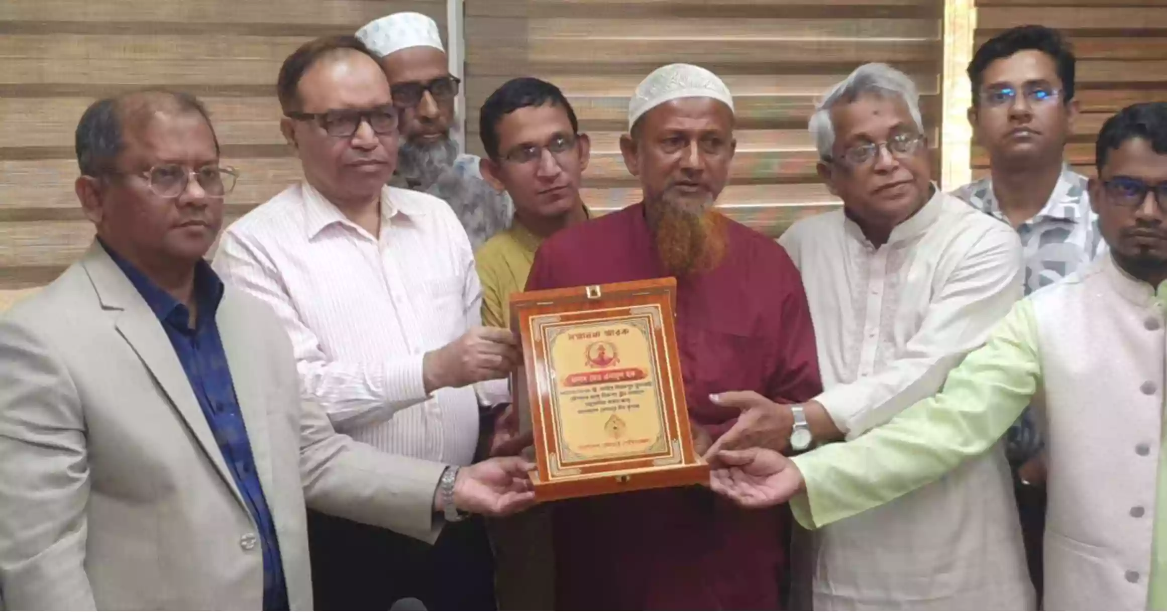 Bangladesh Railway honours citizen whose presence of mind helped avert major disaster 