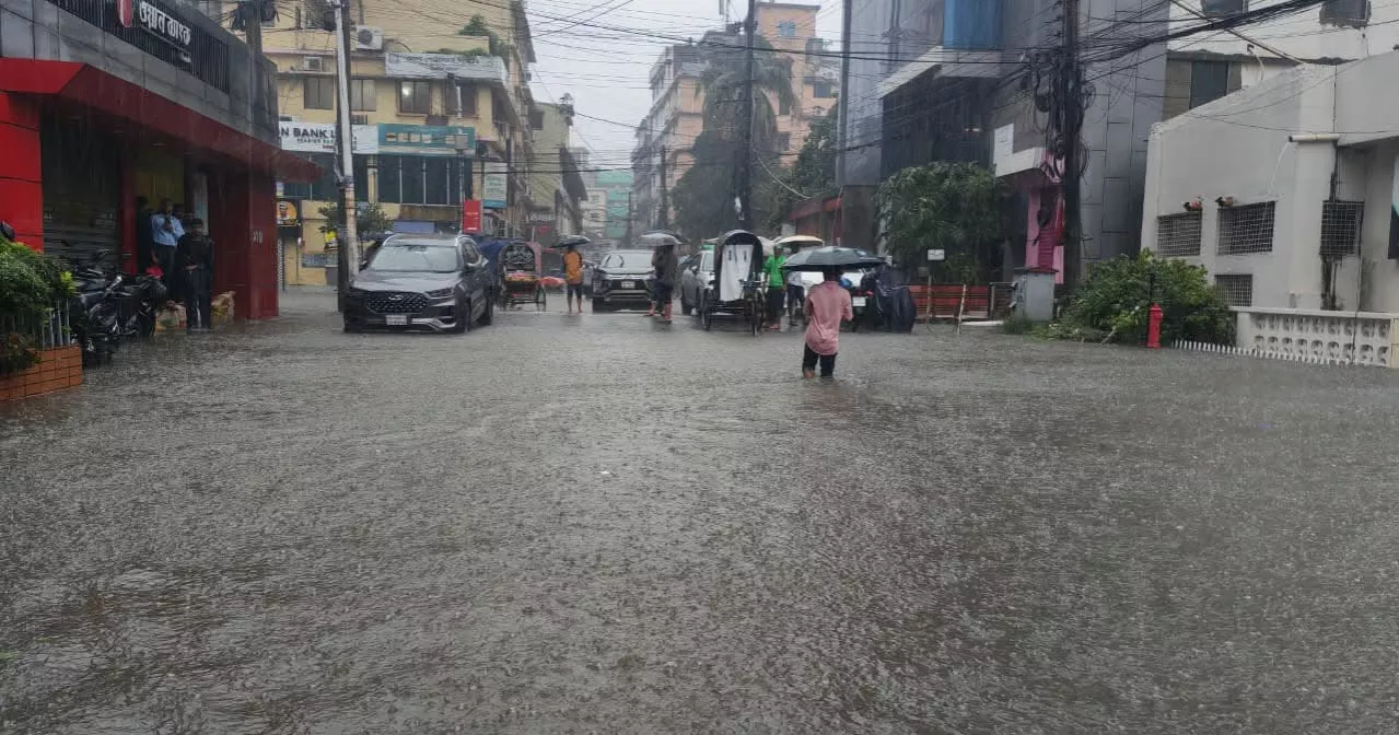 Chattogram records highest daily rainfall in 42 years; normal life disrupted