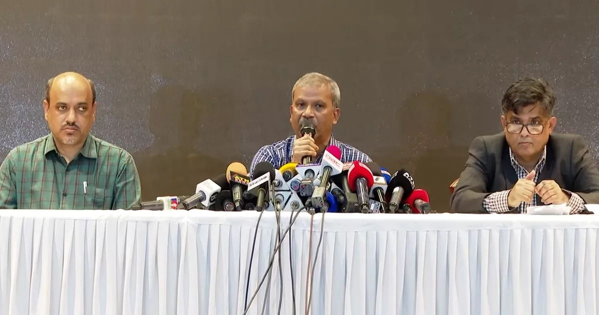 Asif Nazrul decries political rift, says CA to decide on referendum