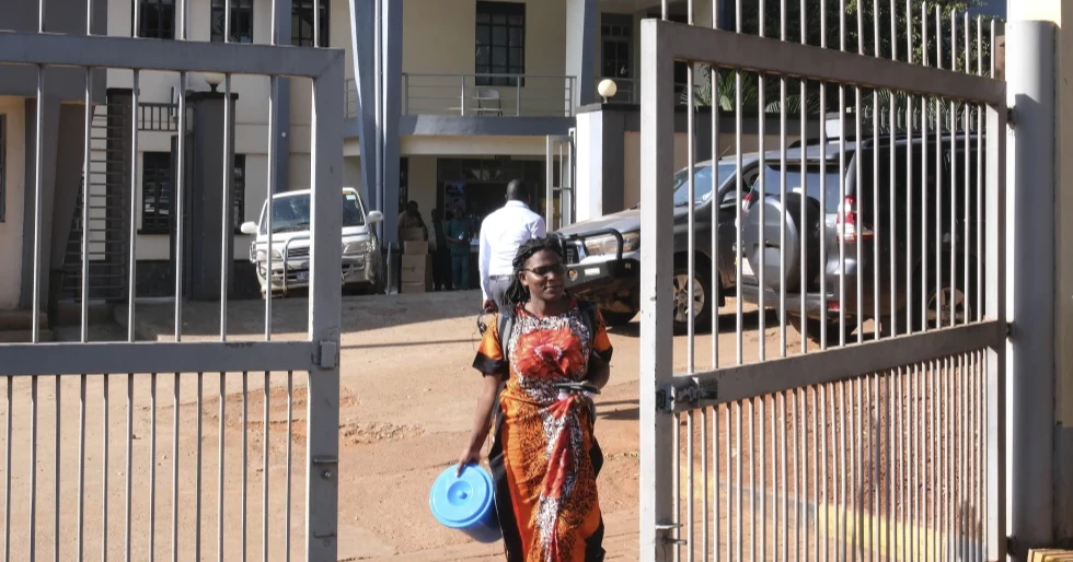 A child dies of Ebola in Uganda, raising concern over disease surveillance in outbreak