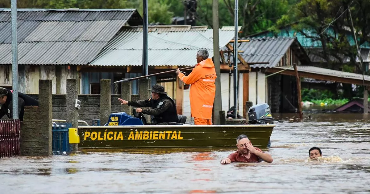 Storms kill 2, damage over 1,600 homes in Brazil