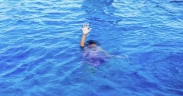 Schoolgirl drowns in Eden College pond