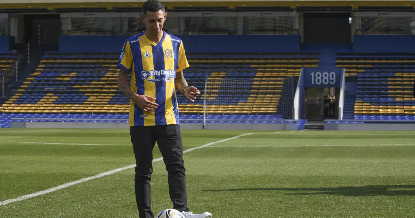 Argentinian star Di María returns to Rosario Central after 18 years
