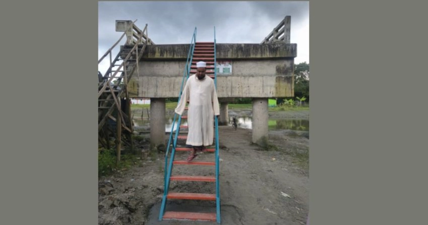 Tk 9.2cr bridge: Lack of approach roads leaves thousands reliant on iron stairs in Feni