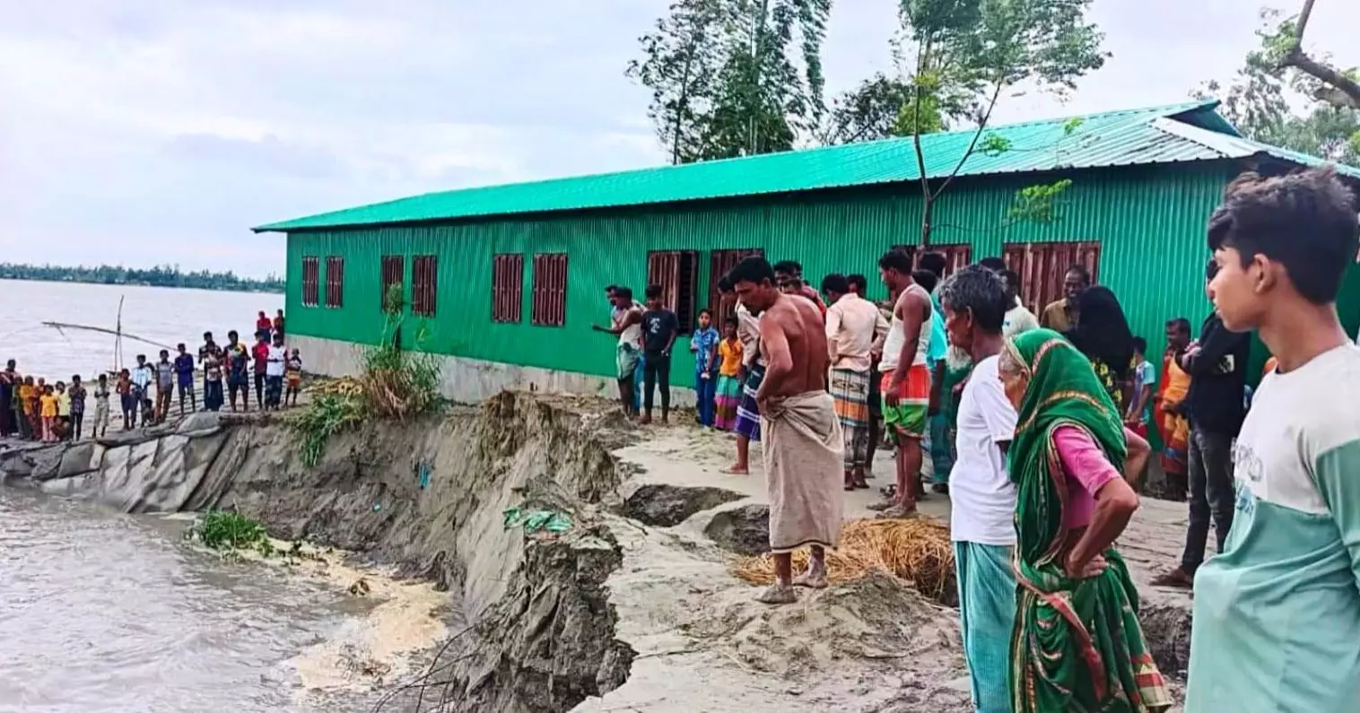 Rivers swallow nine schools, put six more in Gaibandha at risk
