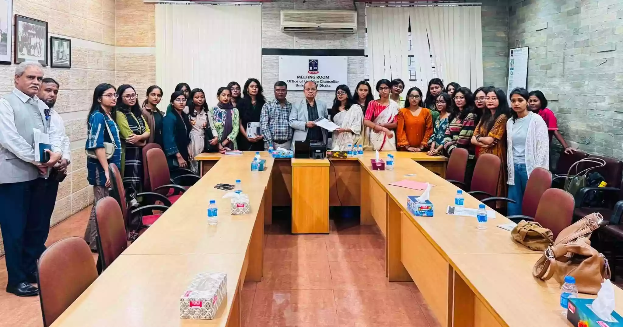 DU female students issue 48-hour ultimatum to lift ‘evening curfew’