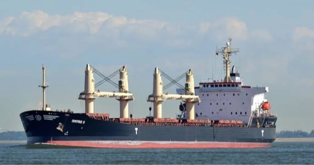 Wheat unloaded at Mongla Port for the first time