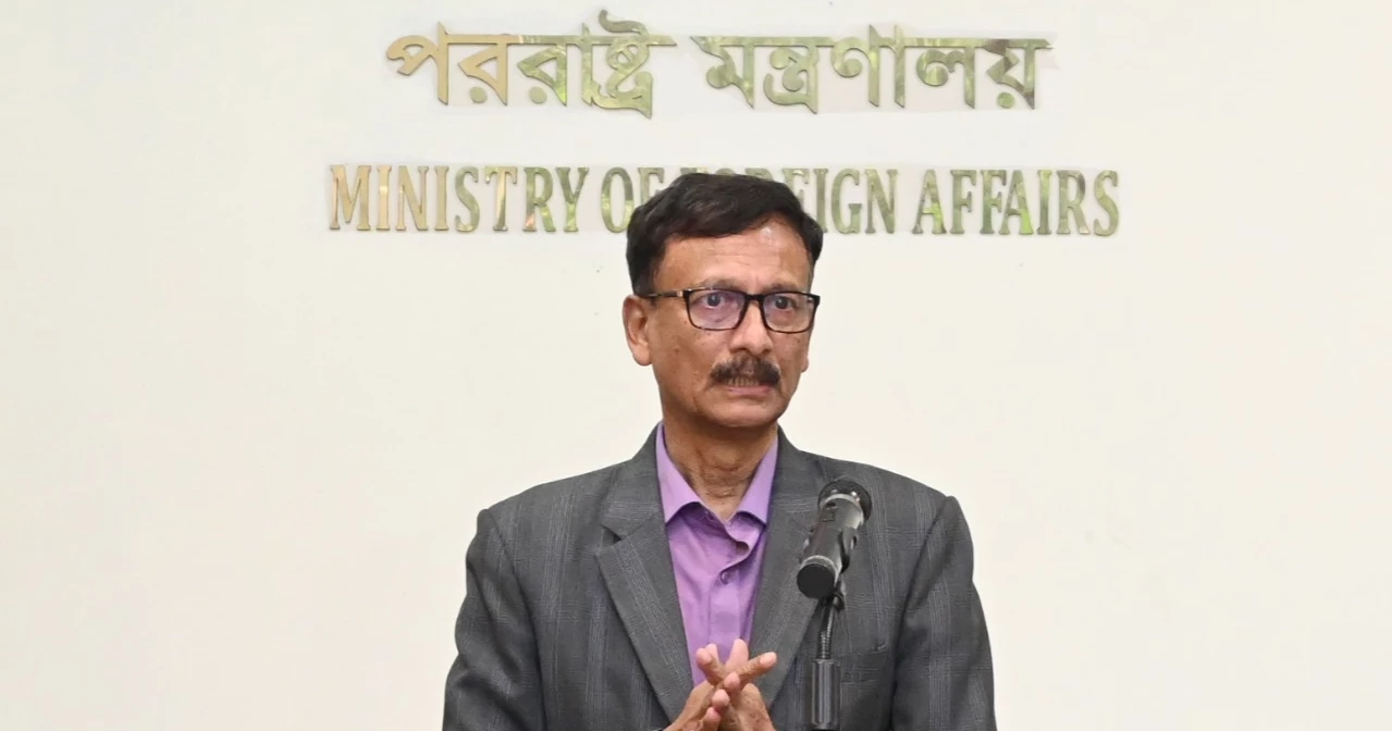 Govt to have serious discussion on Rohingya issue; 8,000 Rohingyas enter recently