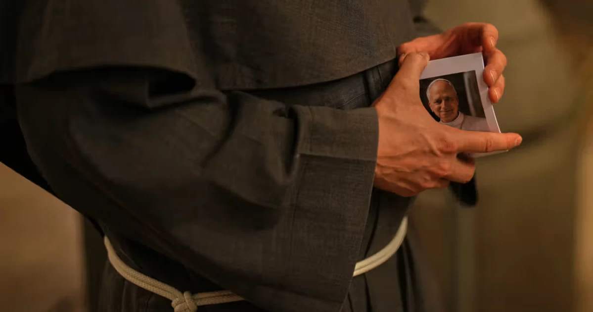 Pope backs US bishops, urges humane treatment of migrants