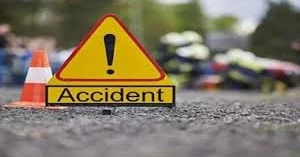 3 killed as microbus falls into ditch in Chattogram
