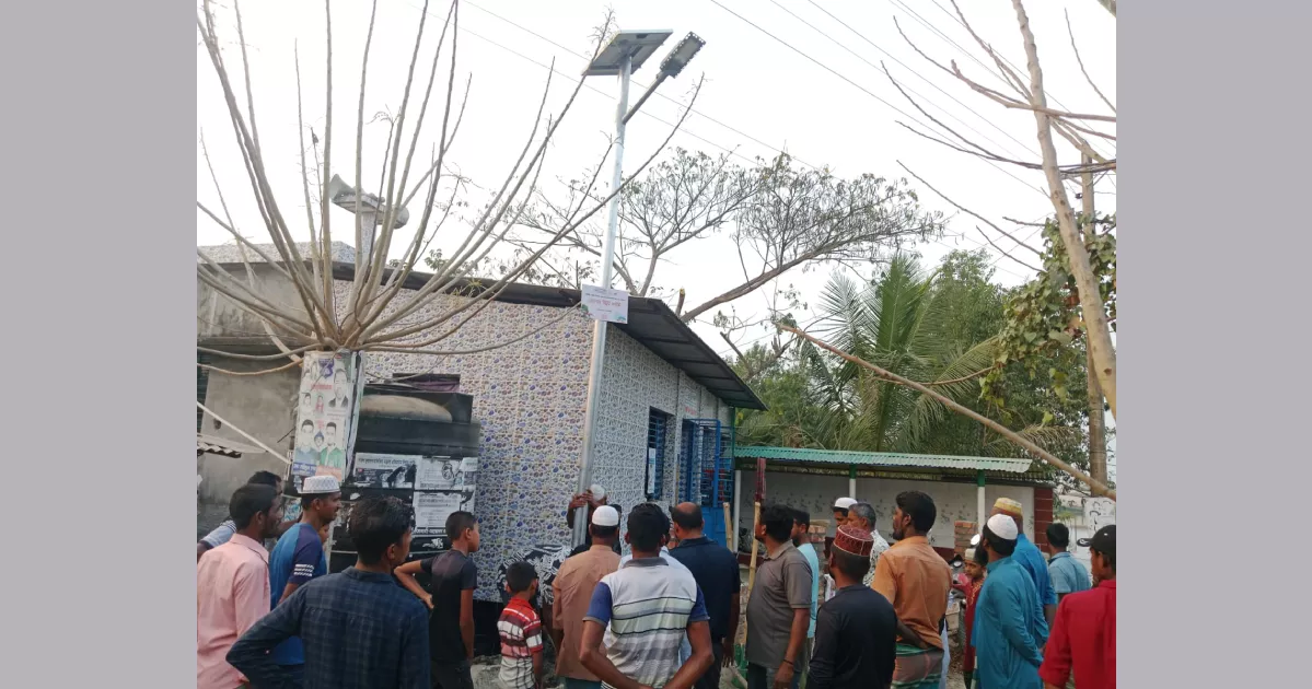 Solar Lights illuminate forest-edge villages in Mongla under WildTeam conservation programme