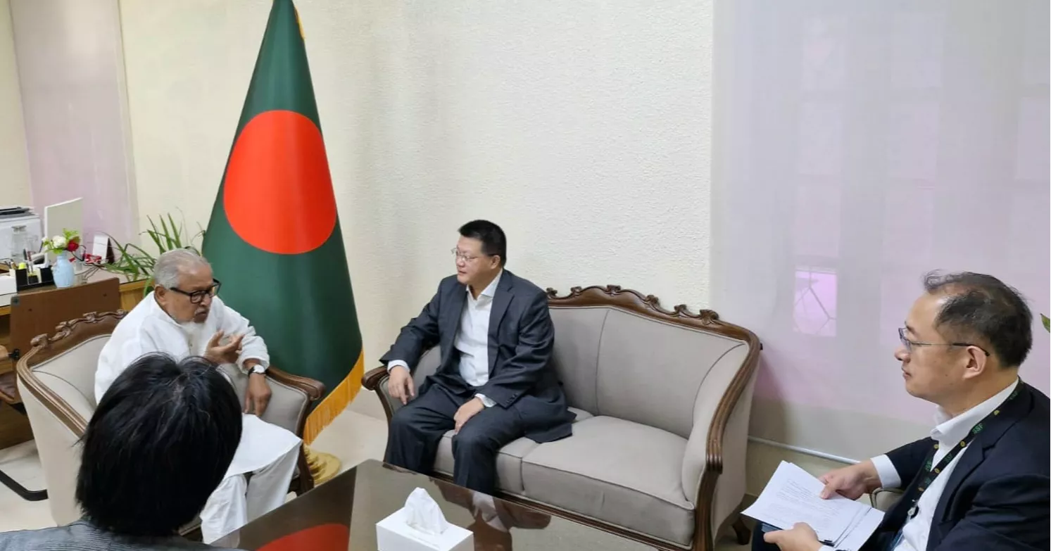 China envoy meets PM’s adviser, stresses stronger cooperation in key sectors